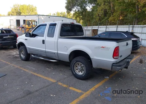 1999 Ford Super Duty F-250 Lariat/Xl/Xlt from USA, damaged, VIN 1FTNX21S2XEE48654